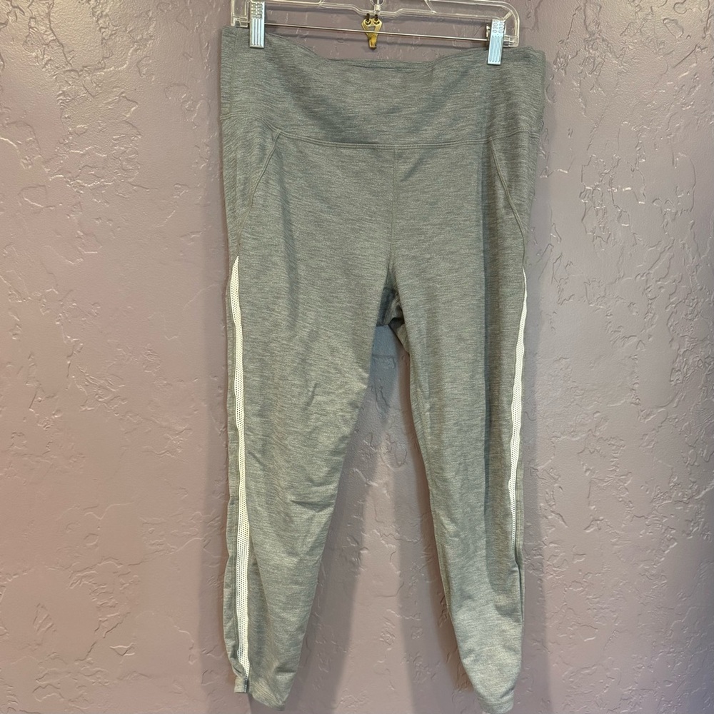 Athleta Gray and White Leggings - XL